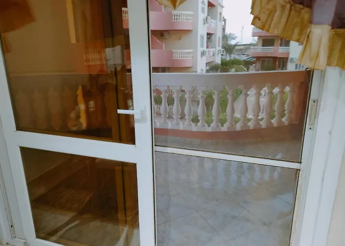 Super Deluxe With 3 Bed Apartment *